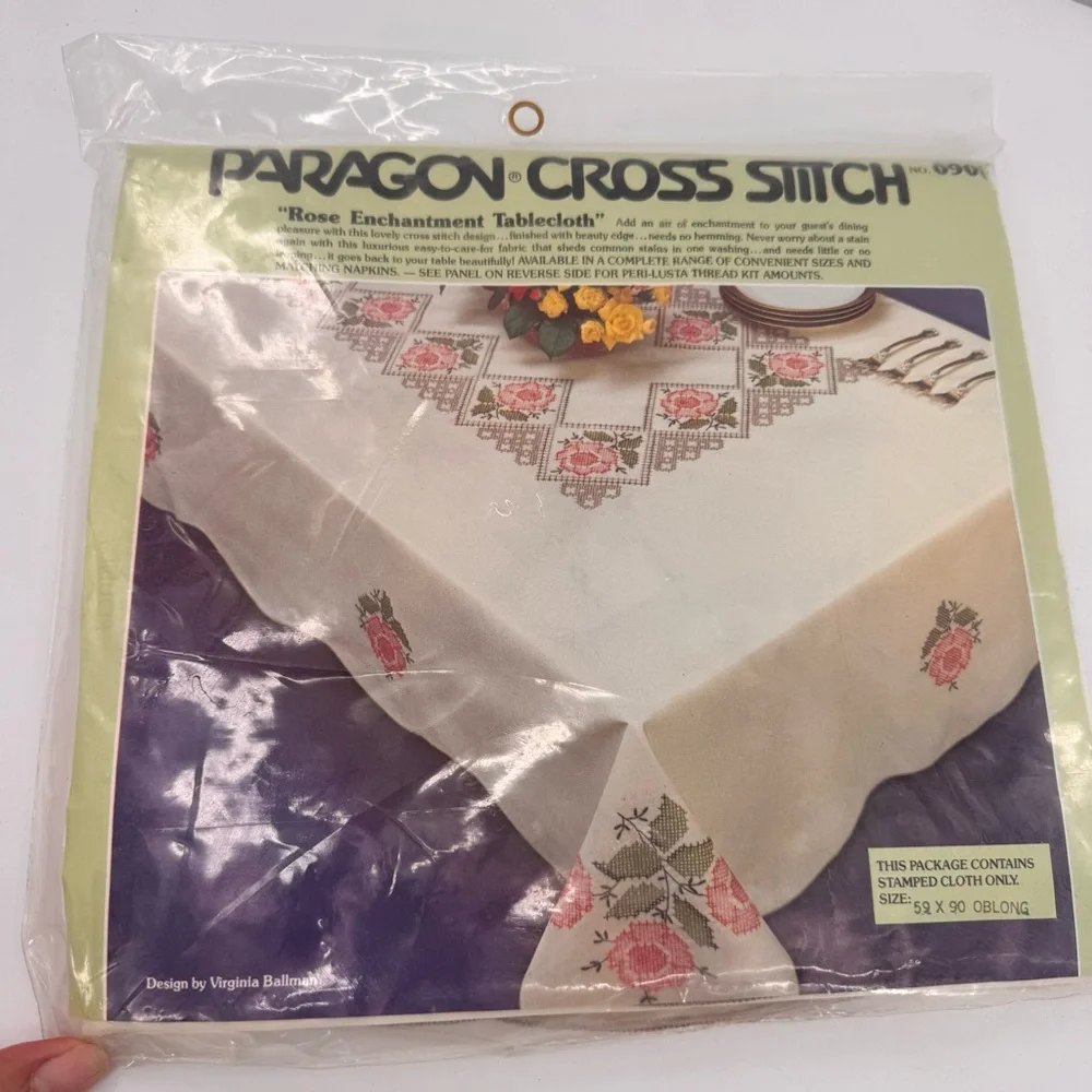 Vintage Paragon Cross Stitch Kit Tablecloth 0900 Rose Enchantment Embroidery New